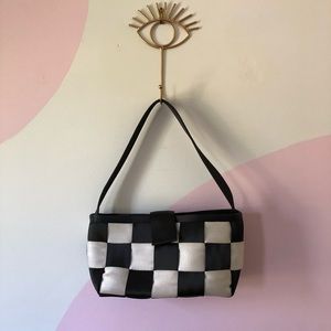 Checkerboard seatbelt bag | black white shoulder